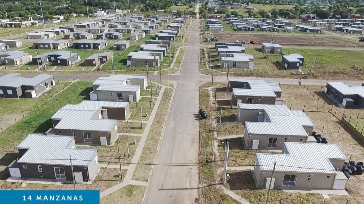 Adjudicatarios y t&eacute;cnicos de IAPV inspeccionan las viviendas de San Benito
