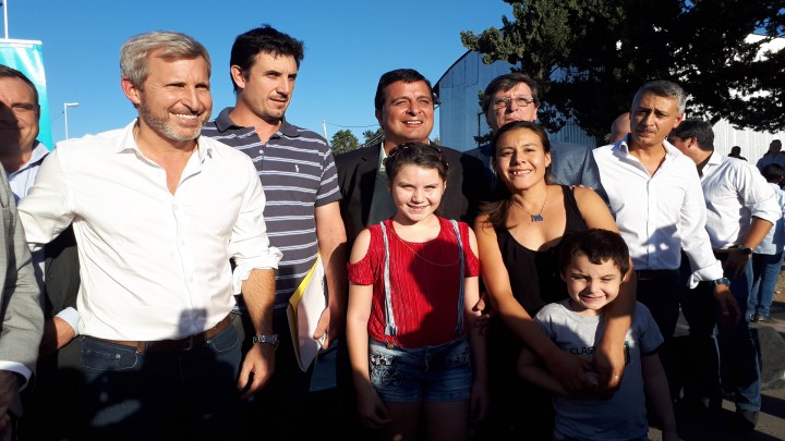 Inauguraron 250 viviendas financiadas por la Provincia y la Naci&oacute;n