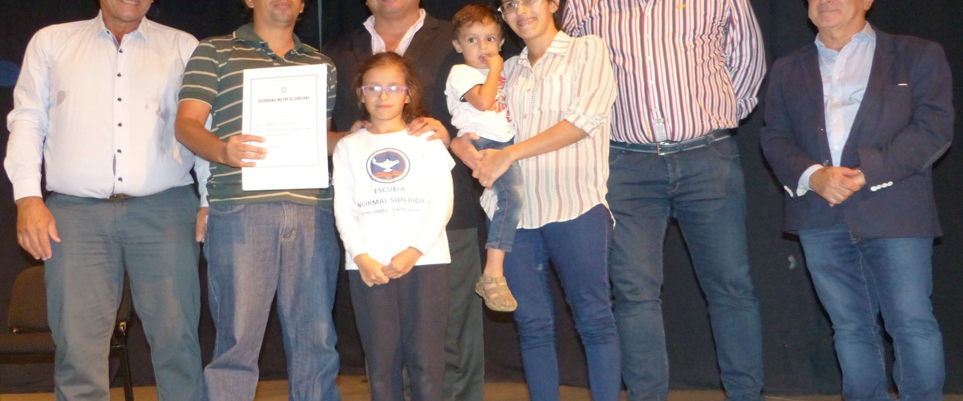 M&aacute;s de 600 familias de Concordia recibieron las escrituras de sus viviendas sociales