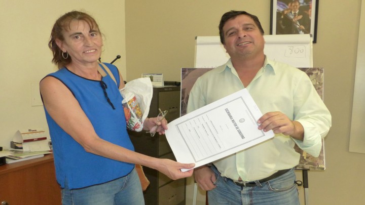 La provincia entregar&aacute; escrituras de sus viviendas a un centenar de familias de Paran&aacute;