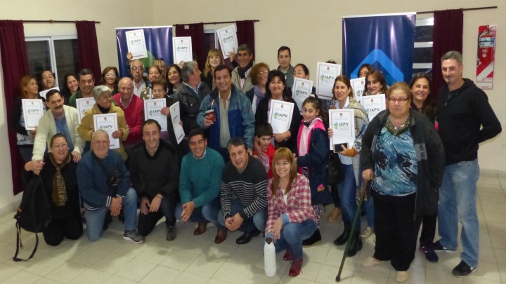 Fueron 75 las familias de Paran&aacute; que recibieron las escrituras de sus viviendas sociales