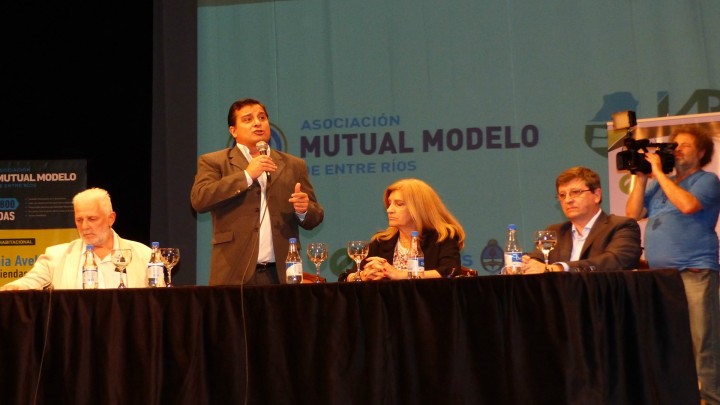 En junio se entregar&aacute;n las 250 viviendas que la provincia construye en Colonia Avellaneda