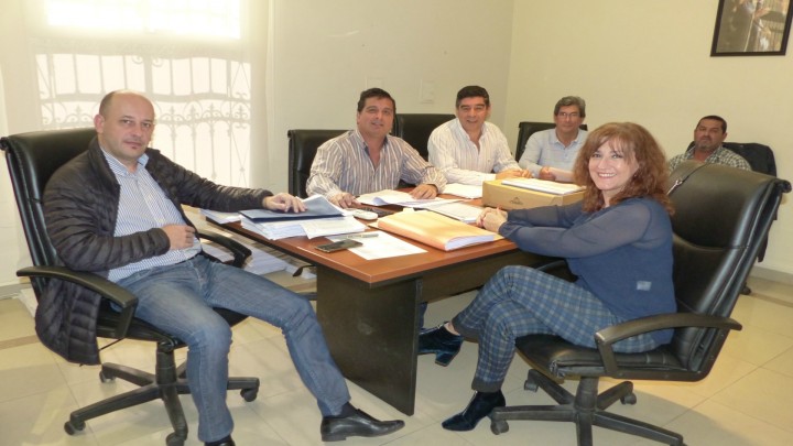 La provincia trabaja en la regularizaci&oacute;n dominial y la ejecuci&oacute;n de nuevas viviendas en el departamento Gualeguay