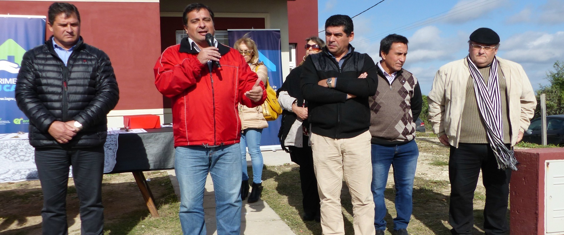 La provincia entreg&oacute; nuevas viviendas en Colonia Ensayo