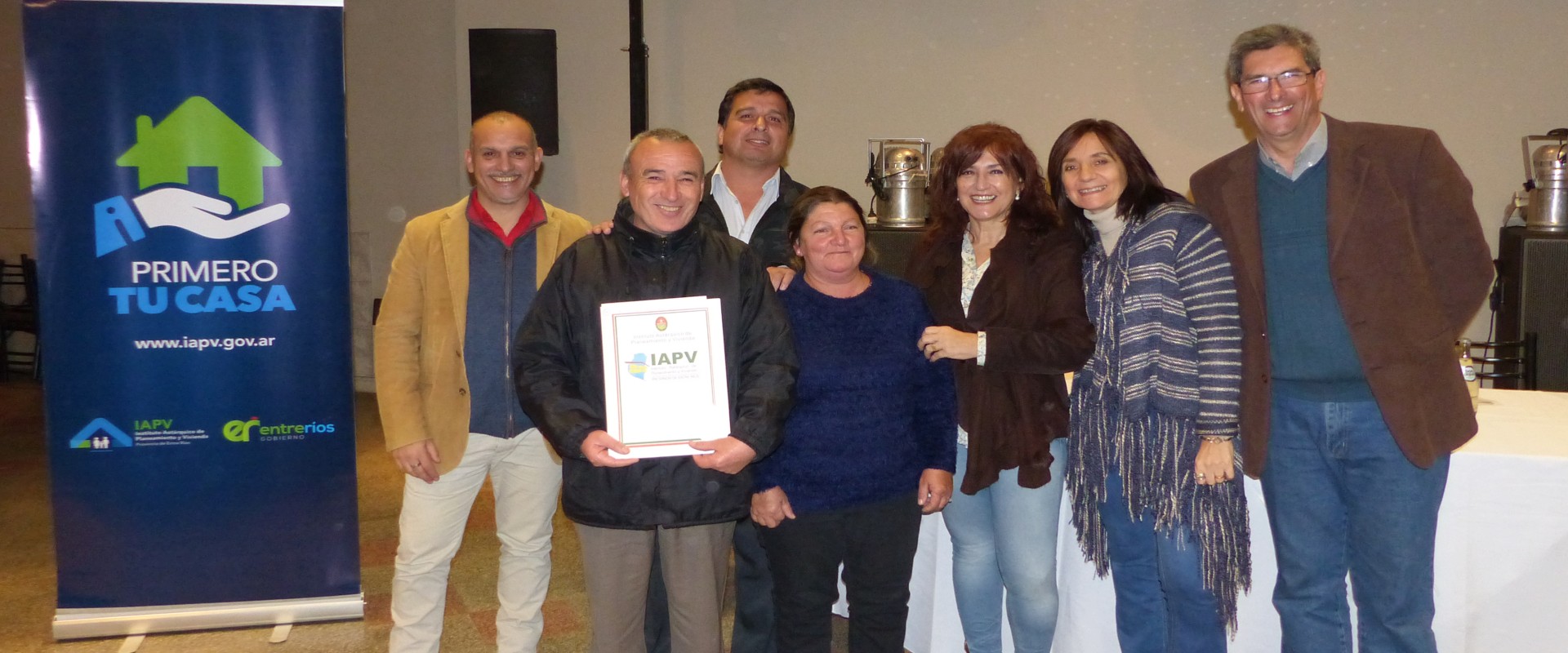 La provincia entreg&oacute; escrituras a dos barrios de Gualeguay