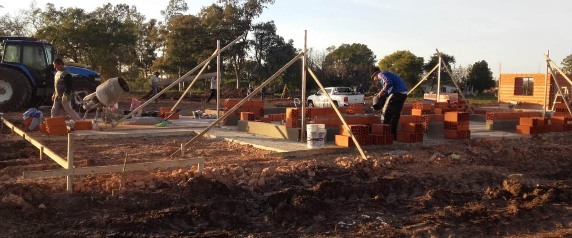 Est&aacute;n en obra las primeras viviendas del programa provincial Primero Tu Casa