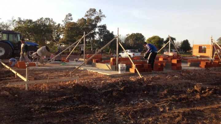 Est&aacute;n en obra las primeras viviendas del programa provincial Primero Tu Casa