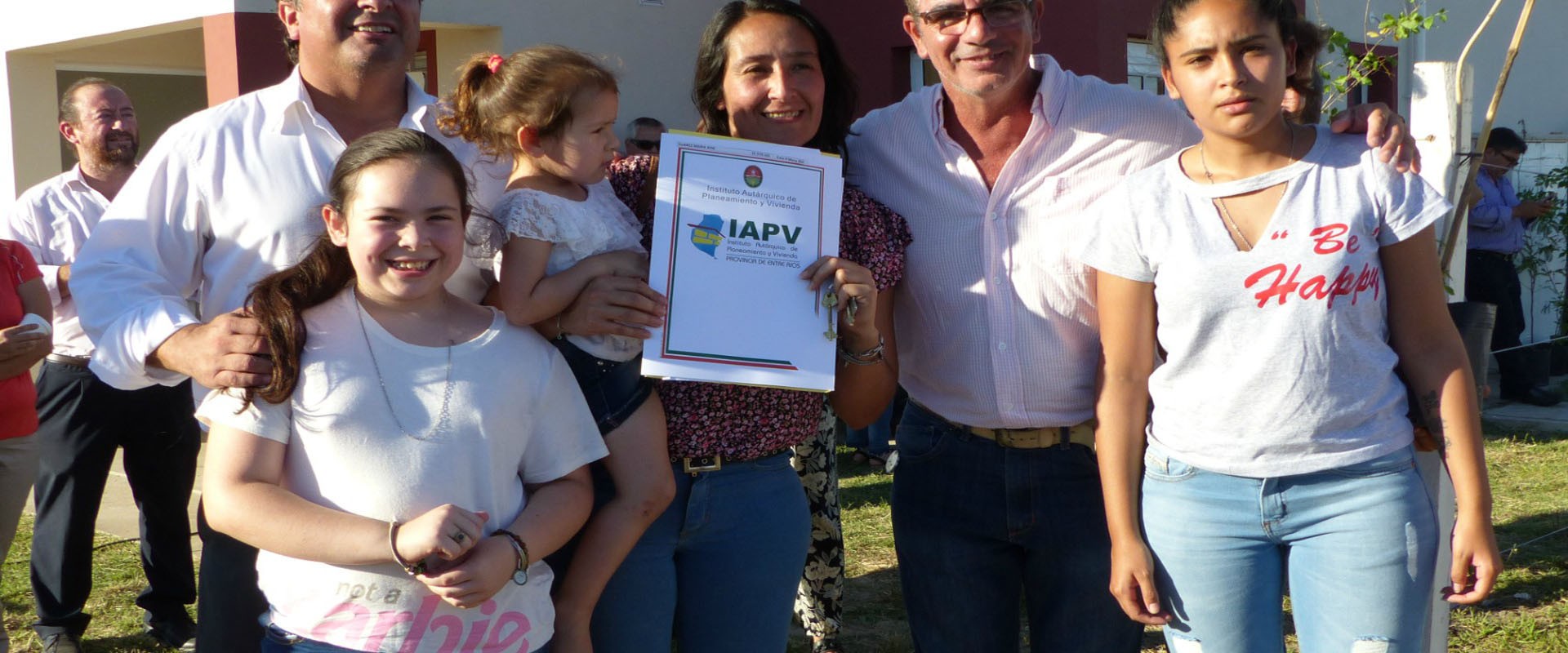 La provincia ejecutar&aacute; 12 viviendas en Mar&iacute;a Grande con recursos propios