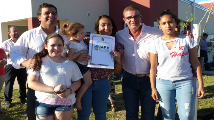 La provincia ejecutar&aacute; 12 viviendas en Mar&iacute;a Grande con recursos propios