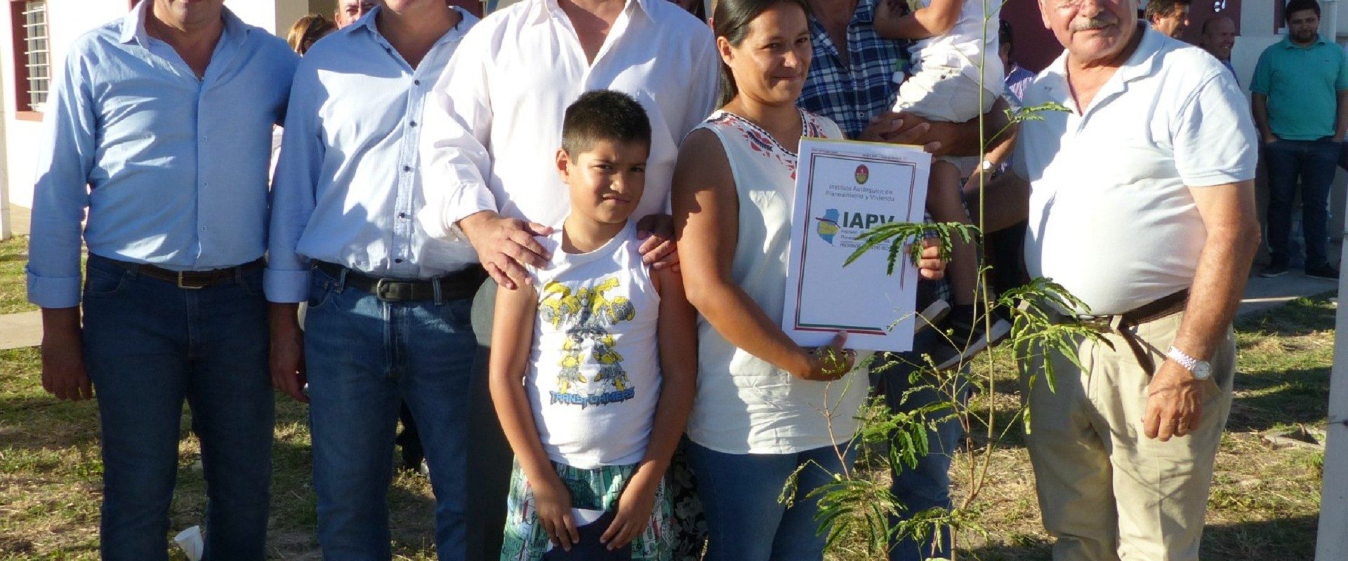 La provincia construir&aacute; 21 viviendas en San Salvador con recursos propios