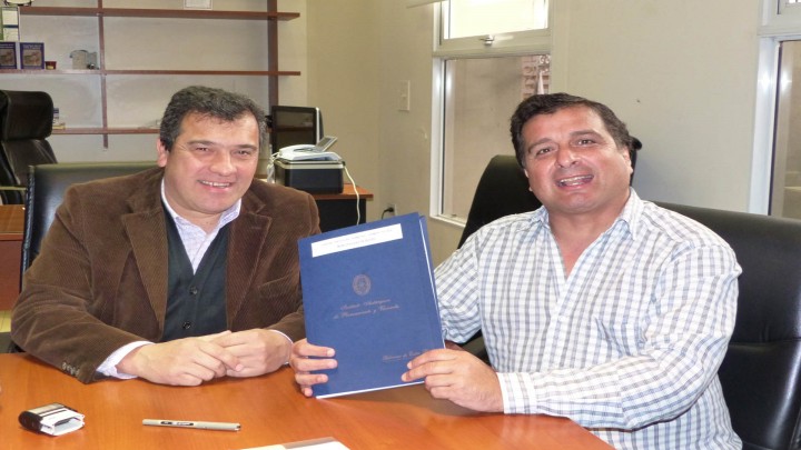 La provincia financiar&aacute; con recursos propios viviendas en Bovril