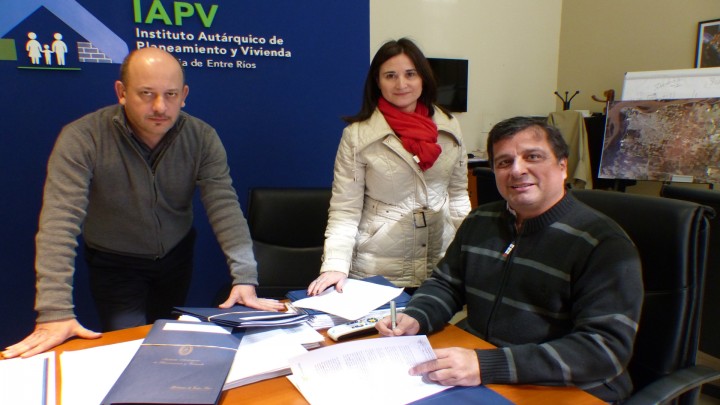 Ejecutar&aacute;n con fondos provinciales nuevas viviendas en tres localidades entrerrianas