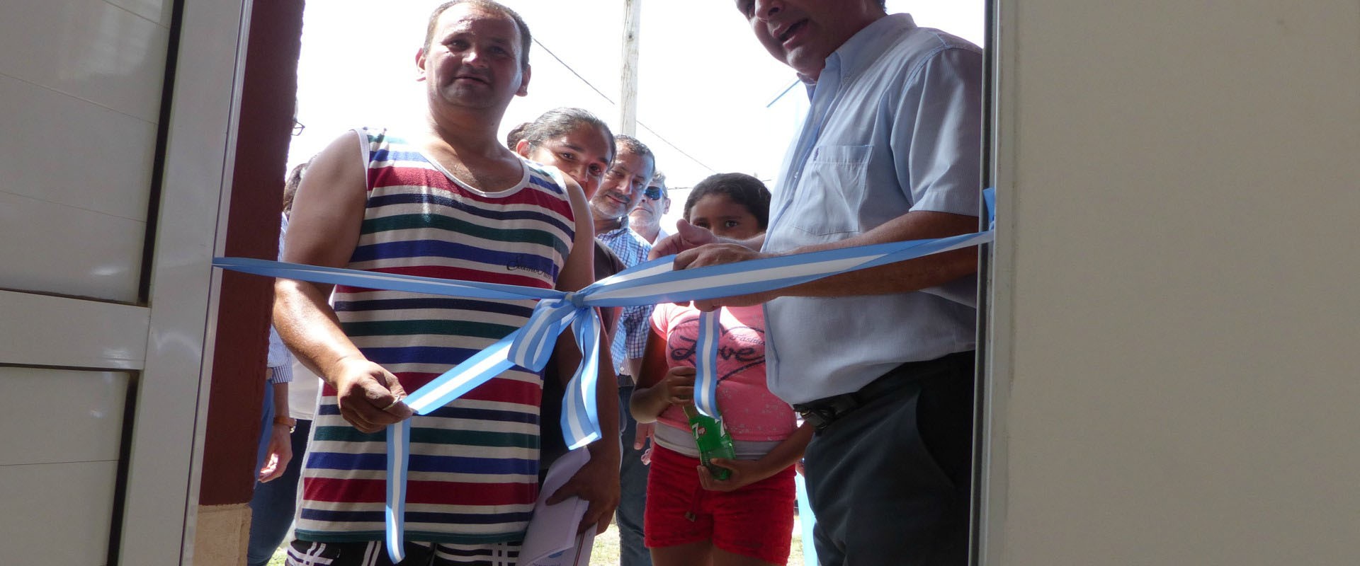 Se entregan viviendas a 12 familias de docentes t&eacute;cnicos de Segu&iacute;