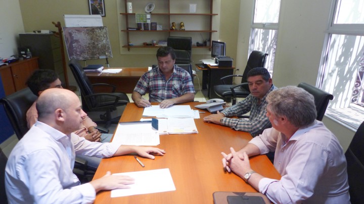Ejecutar&aacute;n suministro el&eacute;ctrico en dos grupos habitacionales del departamento Tala