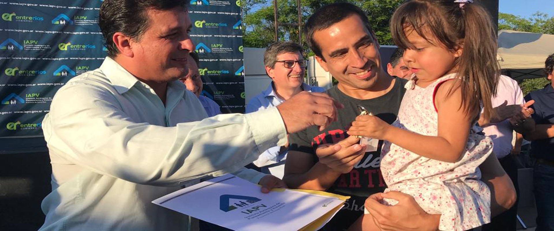 Inauguraron 300 viviendas en Paran&aacute; financiadas por la provincia y Naci&oacute;n