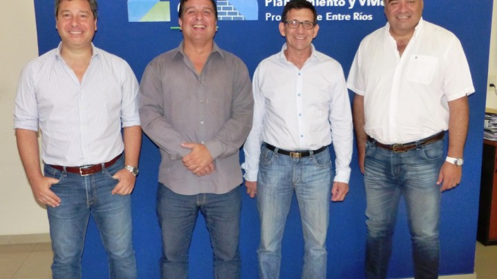 Planifican viviendas con fondos provinciales para una peque&ntilde;a comunidad rural de Paran&aacute; Campa&ntilde;a