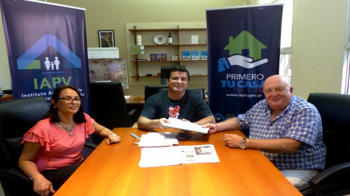 La provincia construir&aacute; nuevas viviendas en Paran&aacute; para trabajadores mercantiles