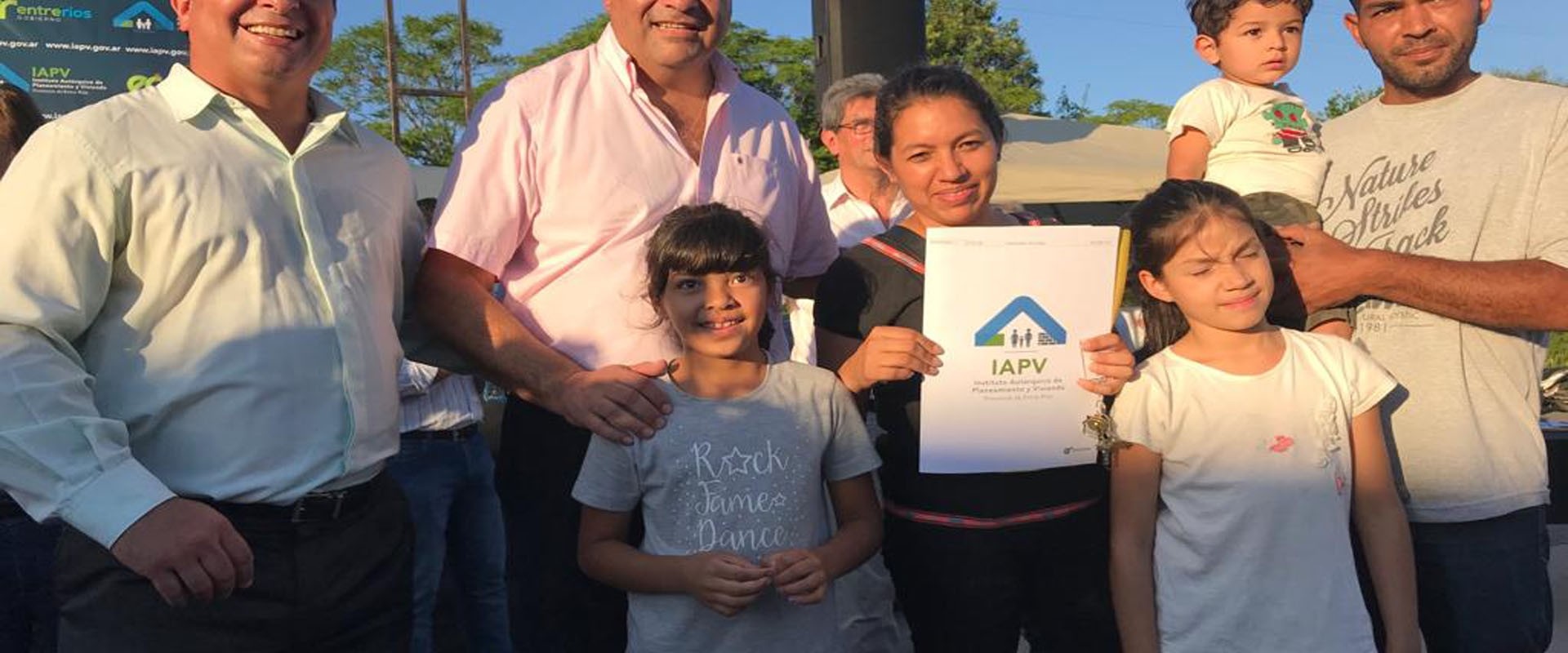 La provincia ejecutar&aacute; 16  viviendas en Feliciano con recursos propios