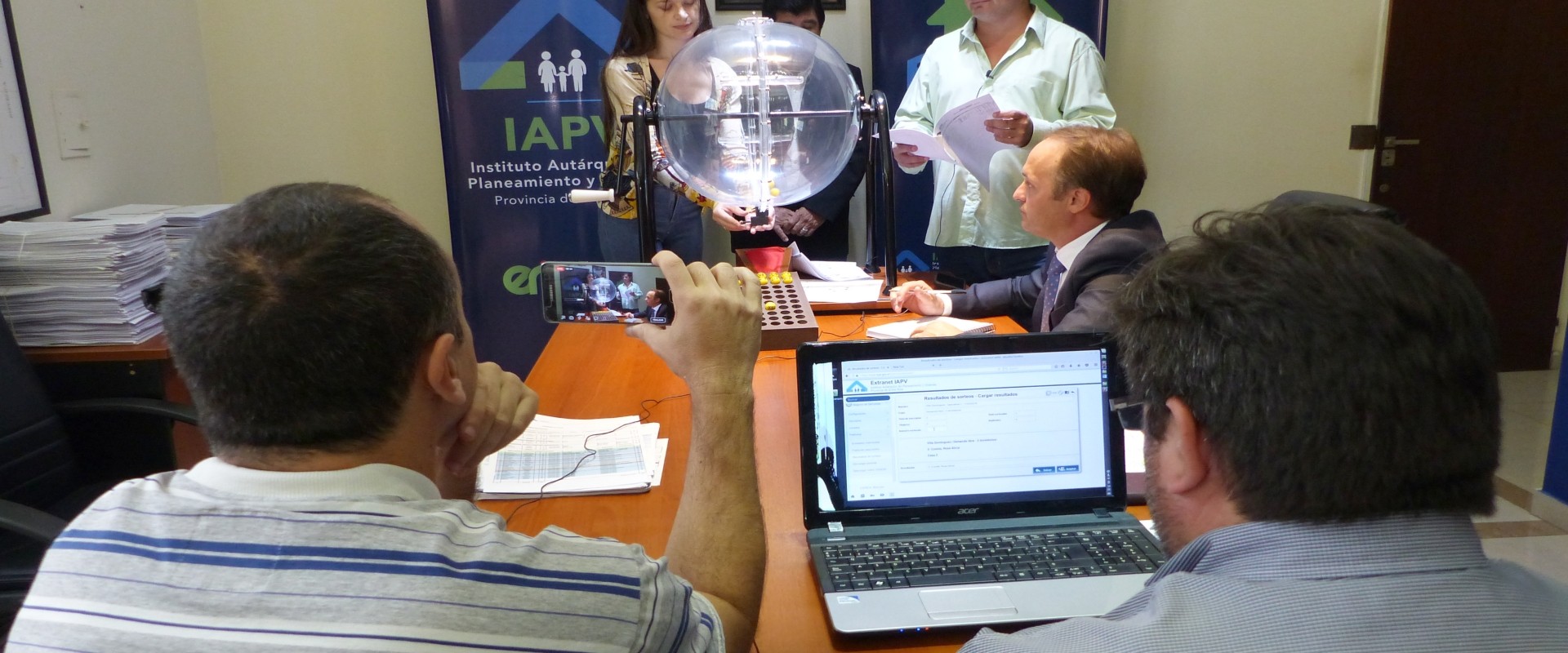 El Estado entrerriano comenz&oacute; con los sorteos de las viviendas que se financian con recursos provinciales