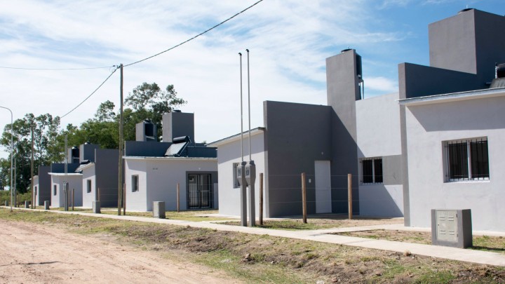 Licitar&aacute;n la construcci&oacute;n de nuevas viviendas con recursos provinciales en Nogoy&aacute; y Enrique Carb&oacute;