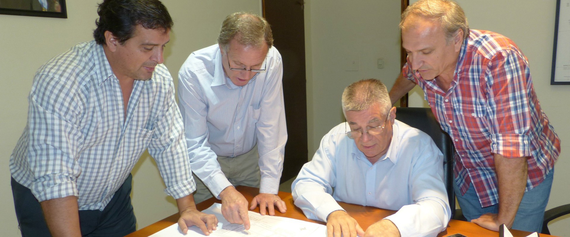 Construir&aacute;n con fondos provinciales 20 viviendas en La Paz  para trabajadores mercantiles