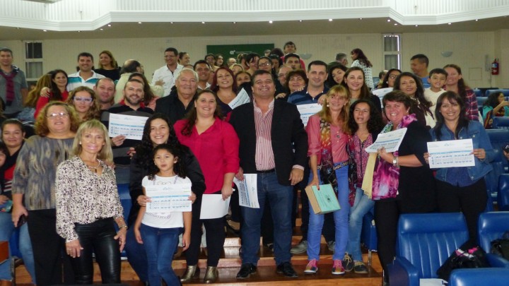 Docentes paranaenses  tendr&aacute;n vivienda propia
