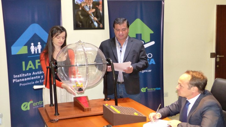 Padr&oacute;n para el sorteo de 12 viviendas en La Florida