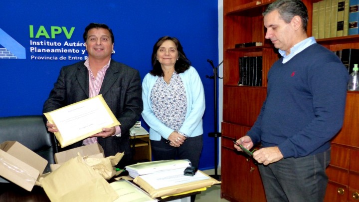 Una empresa present&oacute;   propuesta  econ&oacute;mica para construir viviendas en Valle Mar&iacute;a