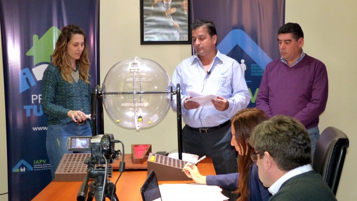 Resultados del sorteo de 12 viviendas en Mar&iacute;a Grande