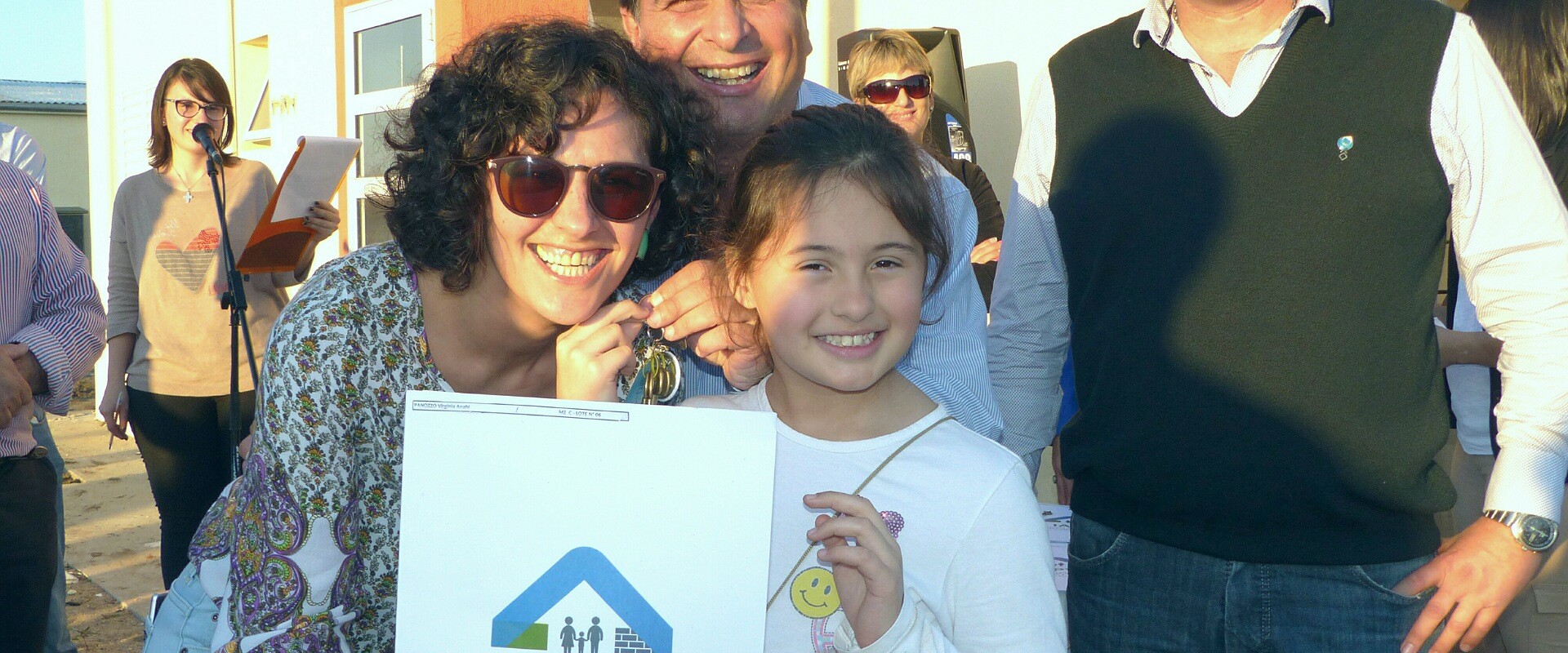Familias de docentes  de Chajar&iacute; cuentan con su casa propia