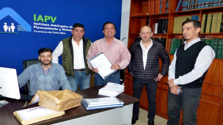 Nuevas viviendas de madera&nbsp; para&nbsp; Chajar&iacute; se licitaron con fondos provinciales