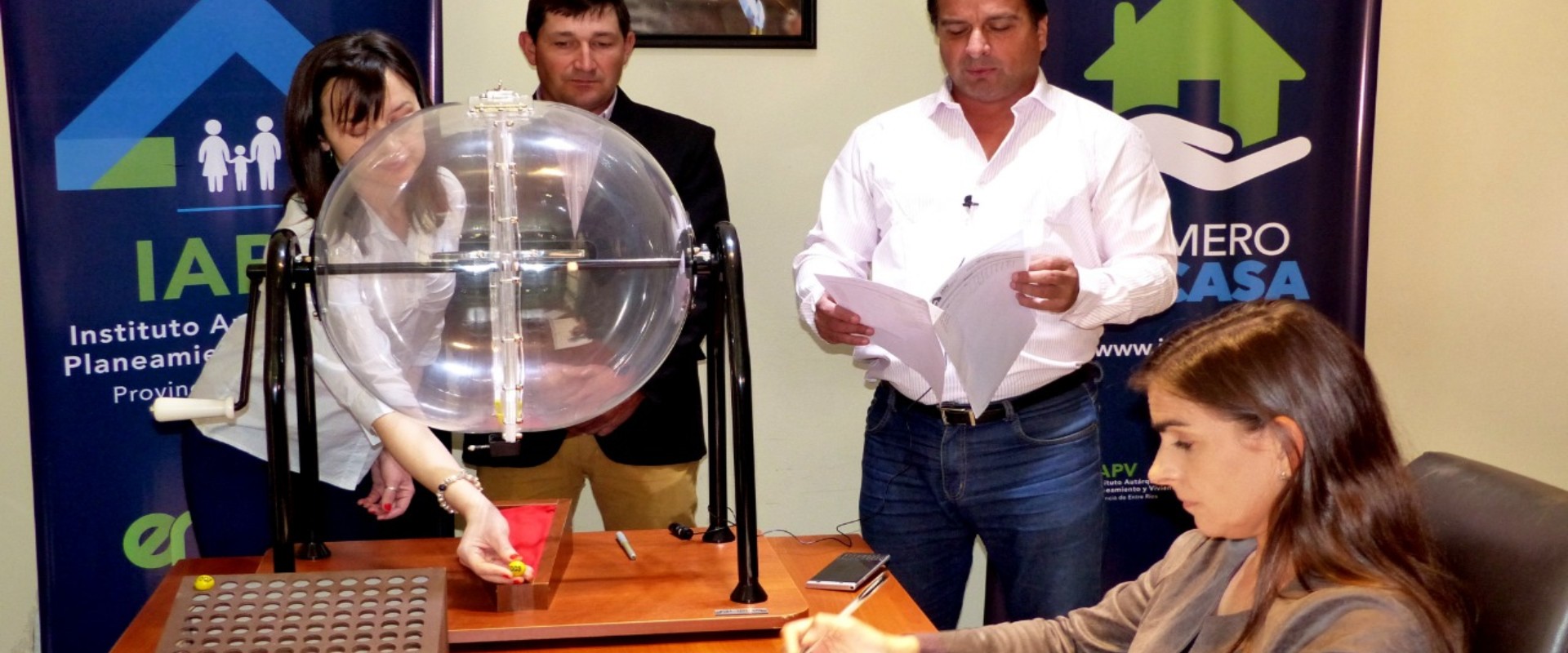 Se realiz&oacute; el sorteo  de viviendas que la provincia construye en Antonio Tom&aacute;s