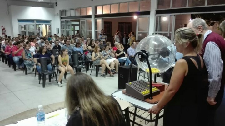 Sortearon 80 viviendas para docentes de Concepci&oacute;n del Uruguay