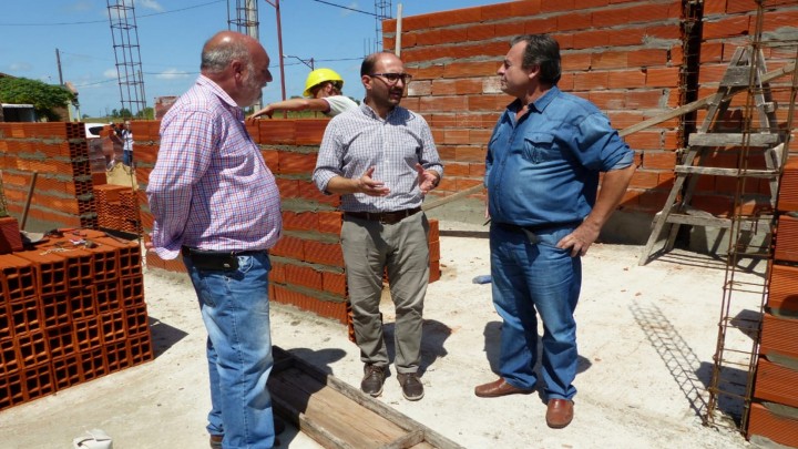 Progreso y terminaci&oacute;n de viviendas en Santa Anita y Villa Mantero