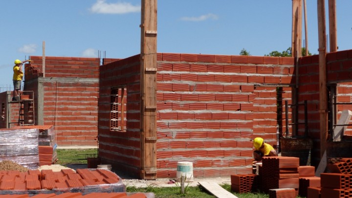 Nuevas viviendas se licitar&aacute;n con recursos provinciales para Larroque