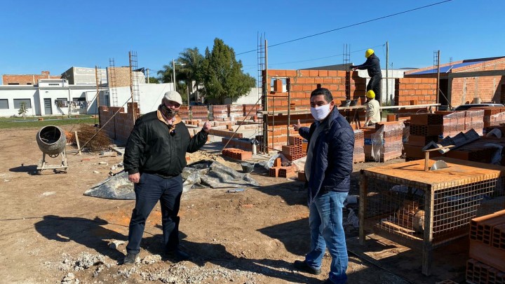 La provincia reanuda la construcci&oacute;n de viviendas en Crespo