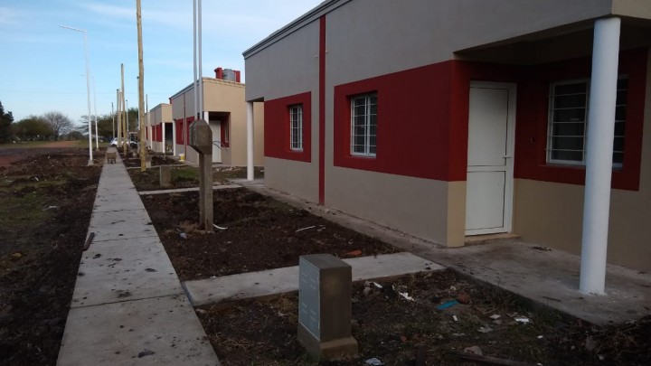 Padr&oacute;n definitivo para el sorteo de 10 viviendas en Gilbert
