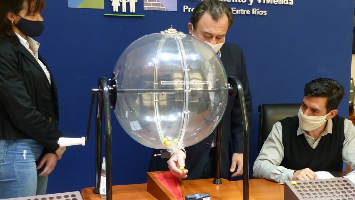 Contin&uacute;a este lunes con nuevos sorteos de viviendas