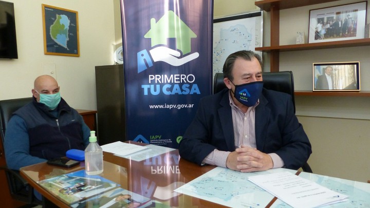 Gestionan la ejecuci&oacute;n de viviendas sociales para el departamento Tala
