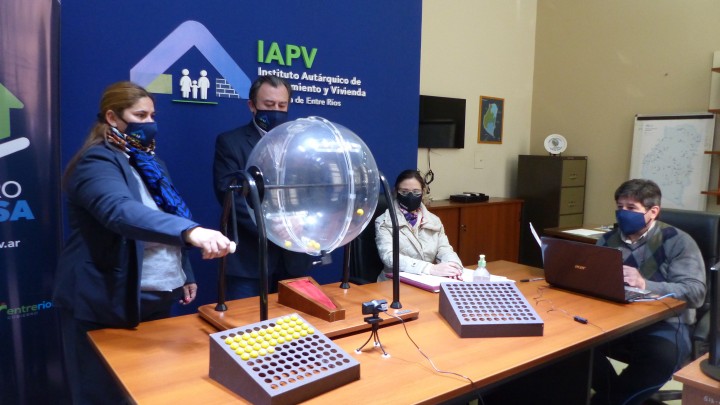 Resultados del sorteo de 12 viviendas en Hern&aacute;ndez