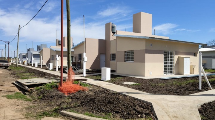 Con recursos provinciales se licitar&aacute;n nuevas viviendas para cuatro localidades entrerrianas