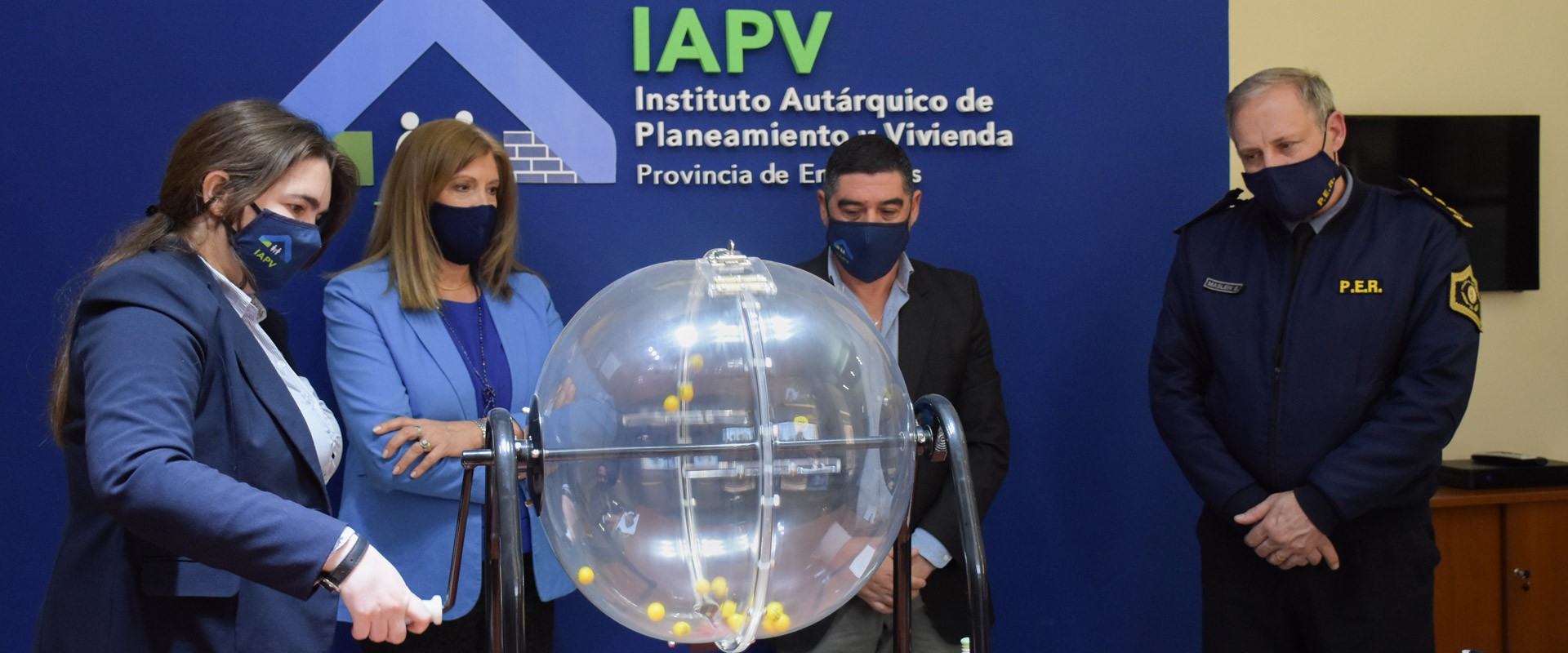 Resultados del sorteo de 6 viviendas para personal policial en Col&oacute;n