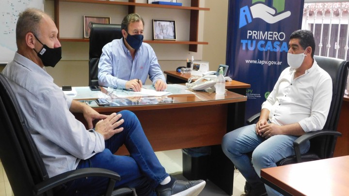 Proyectan la construcci&oacute;n de nuevas viviendas con fondos provinciales para dos localidades