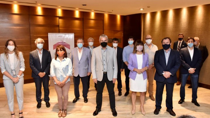 Entre R&iacute;os particip&oacute; de la reuni&oacute;n del Consejo Nacional de la Vivienda