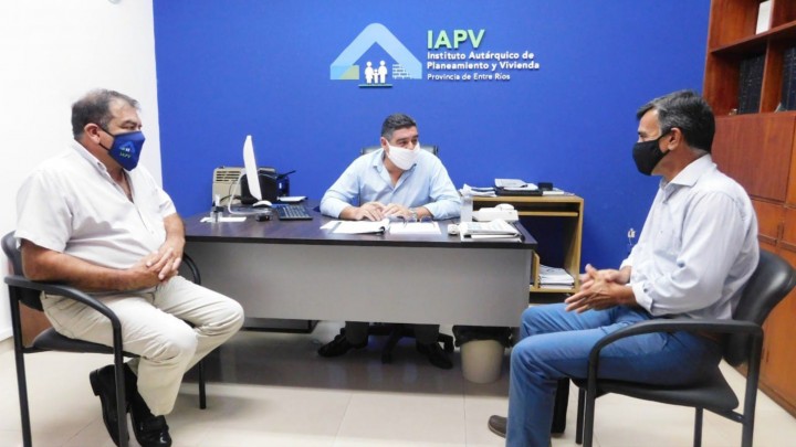 Trabajan en soluciones habitacionales para comunidades rurales  del departamento Gualeguaych&uacute;