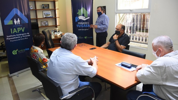 Planifican la construcci&oacute;n de nuevas viviendas para dos localidades entrerrianas