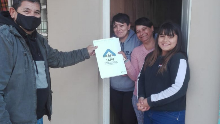 M&aacute;s de 130 familias de Concepci&oacute;n del Uruguay cuentan con las escrituras de sus viviendas sociales