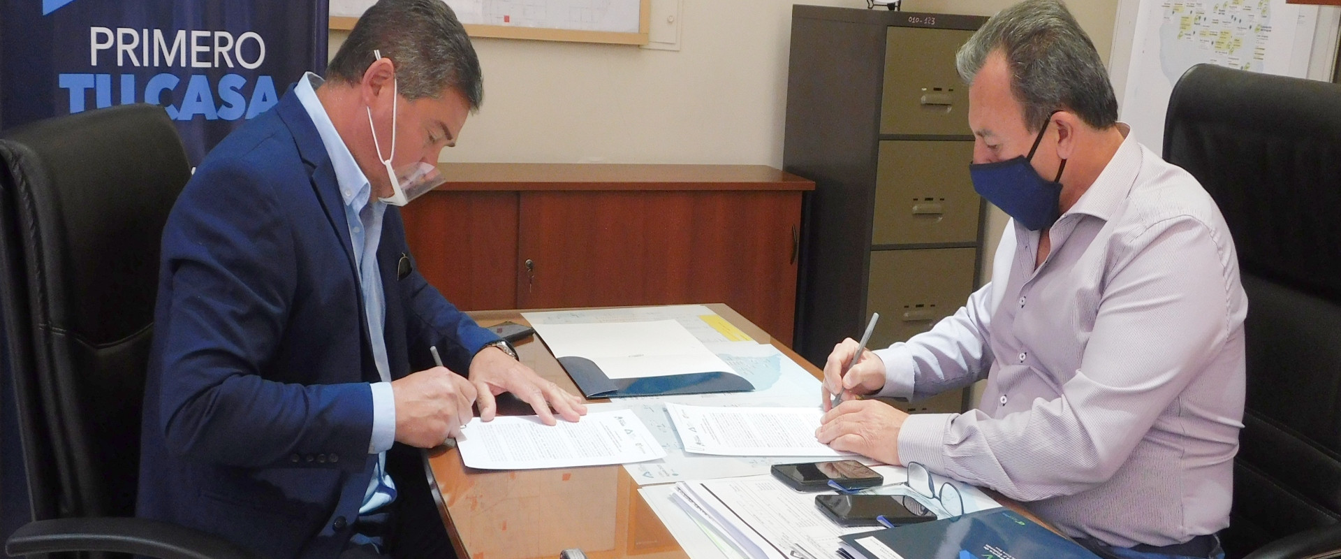 Se rubricaron convenios para la construcci&oacute;n de 74 viviendas en tres localidades entrerrianas