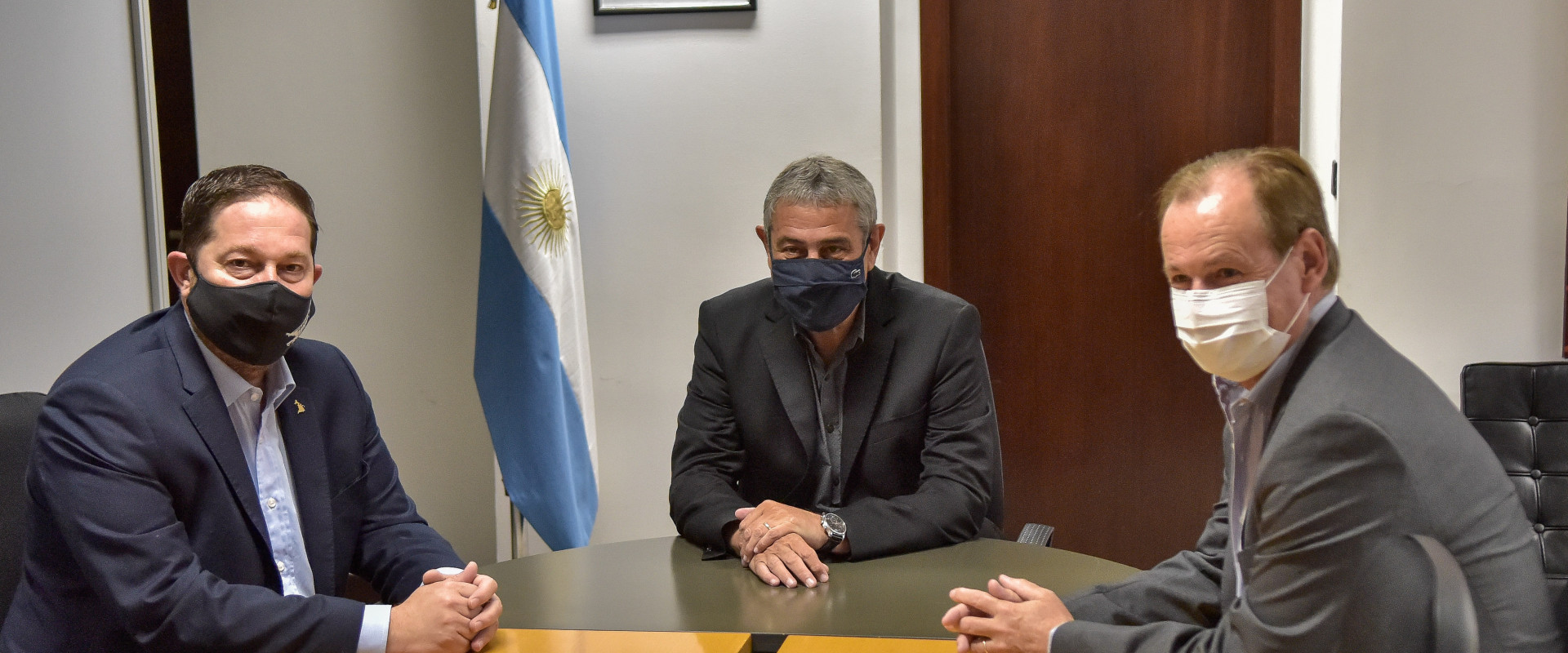 Bordet avanz&oacute; con el ministro Ferraresi en nuevos planes de viviendas para Entre R&iacute;os