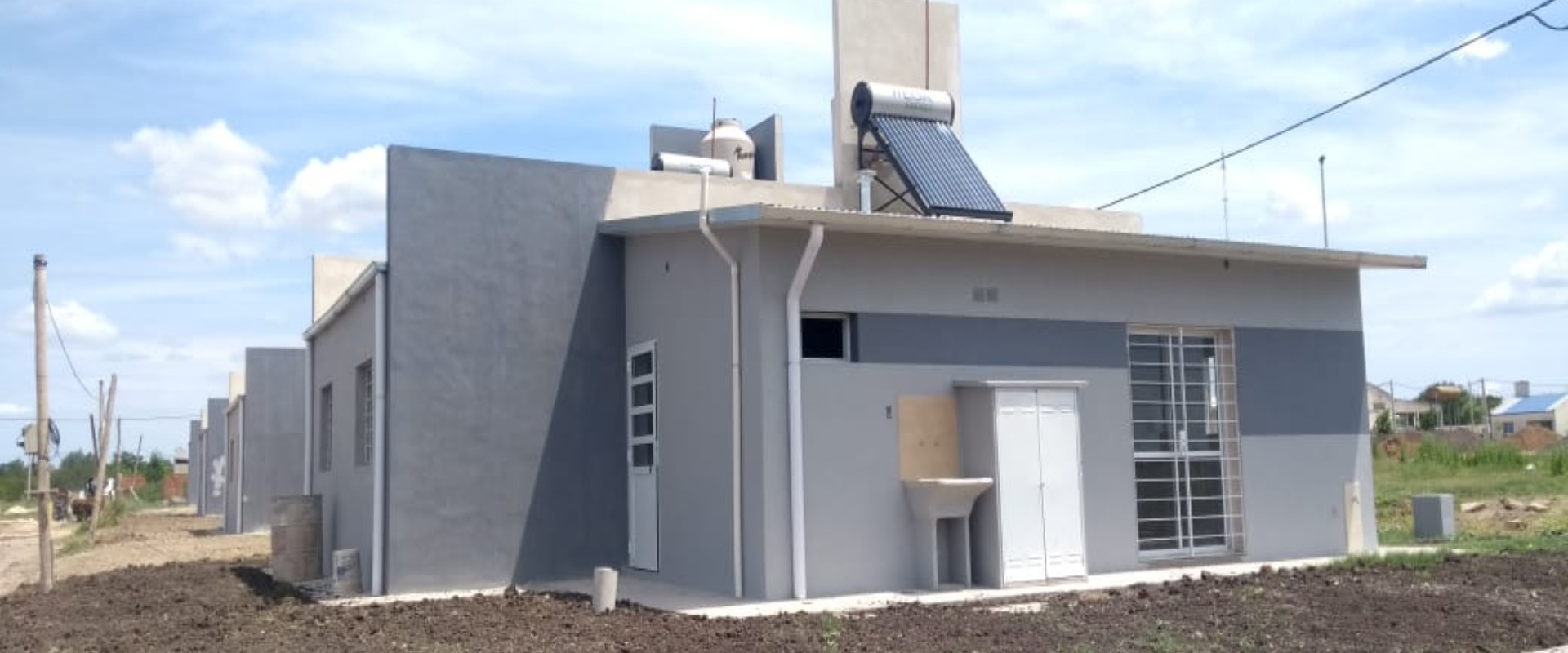 Se construir&aacute;n 42 nuevas viviendas con recursos provinciales en Feliciano y Nogoy&aacute;